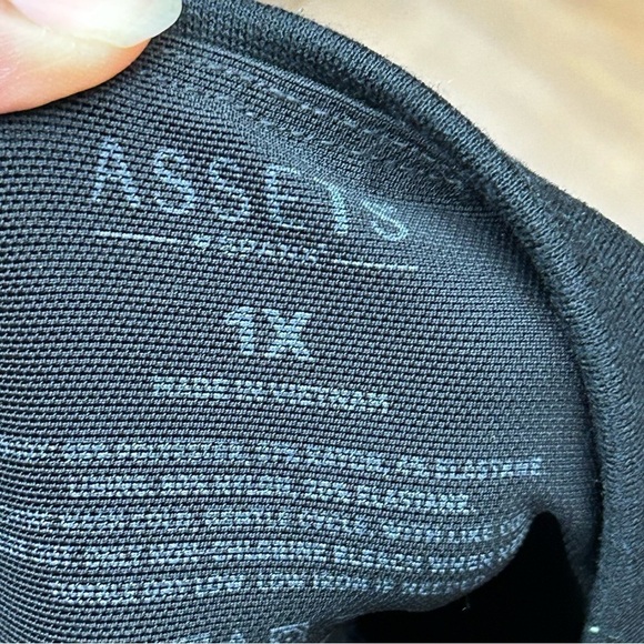 Assets by Spanx leggings - Picture 4 of 4